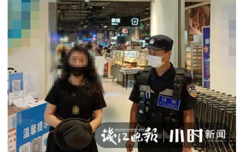 杭州女子急匆匆來領(lǐng)丟失的手機，被保安當(dāng)場認(rèn)出